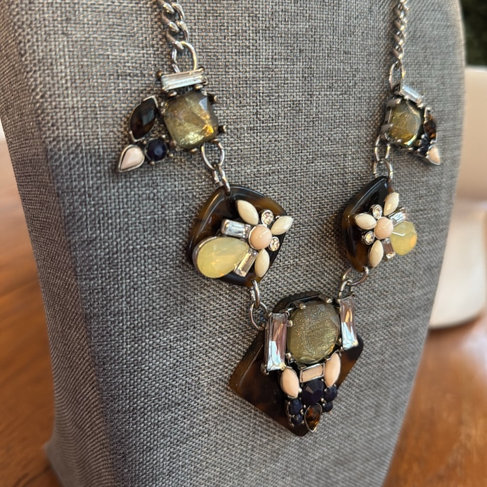 Elegant Multi-Color Statement Necklace - image 4